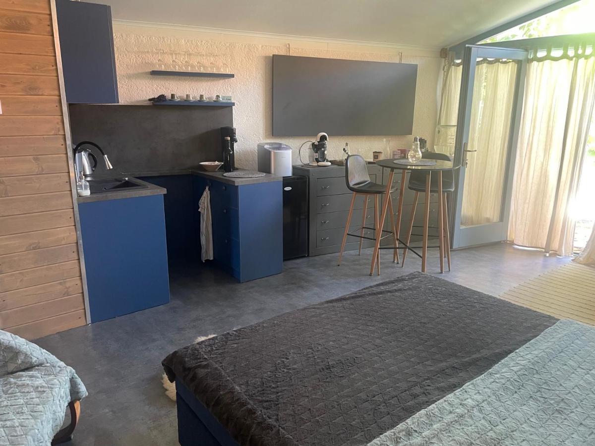 MonPe apartmánik s atmosférou Komárno Exterior foto