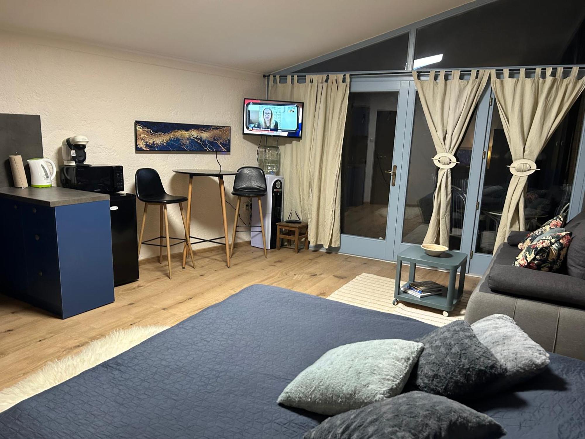 MonPe apartmánik s atmosférou Komárno Exterior foto